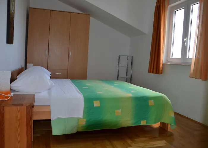 Mary Apartman Trogir