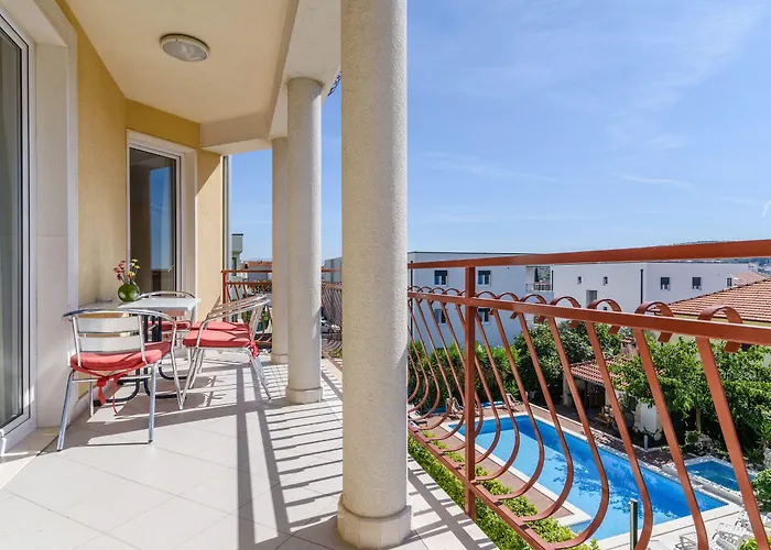 Mary Apartman Trogir