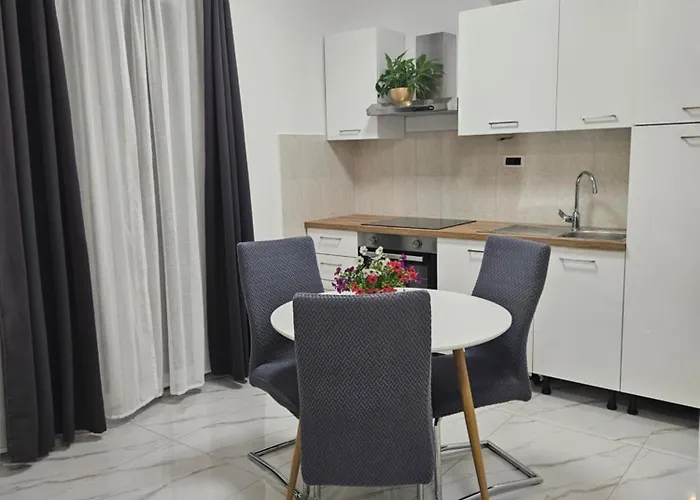 Mary Apartman Trogir
